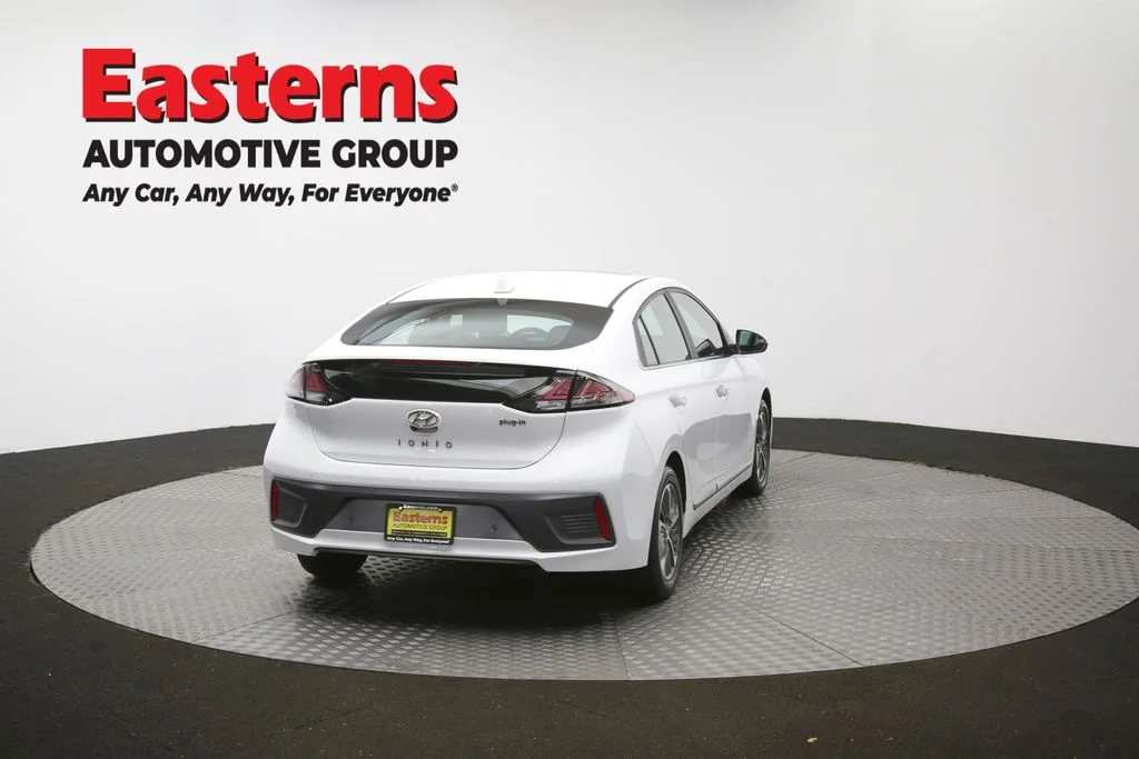 Used 2021 White Hyundai Limited image 44