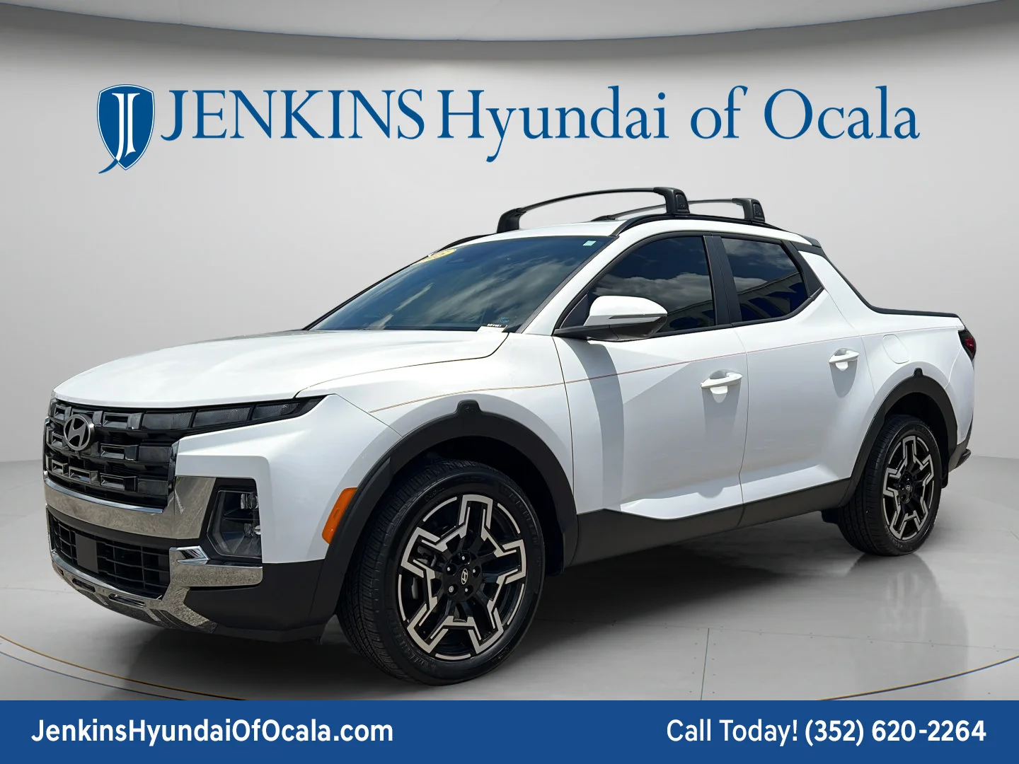 Used 2025 Atlas White Hyundai Limited image 7
