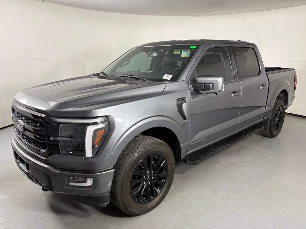 Used 2024 Gray Ford Lariat image 4