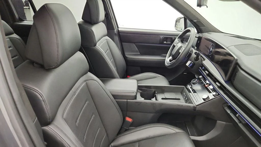 Used 2025 Ecotronic Gray Matte Hyundai Calligraphy AWD image 24