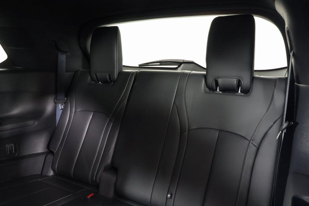 Used 2025 Majestic INFINITI LUXE image 12