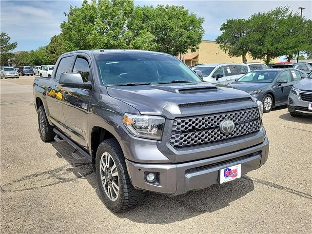 Used 2018  Toyota  image 6