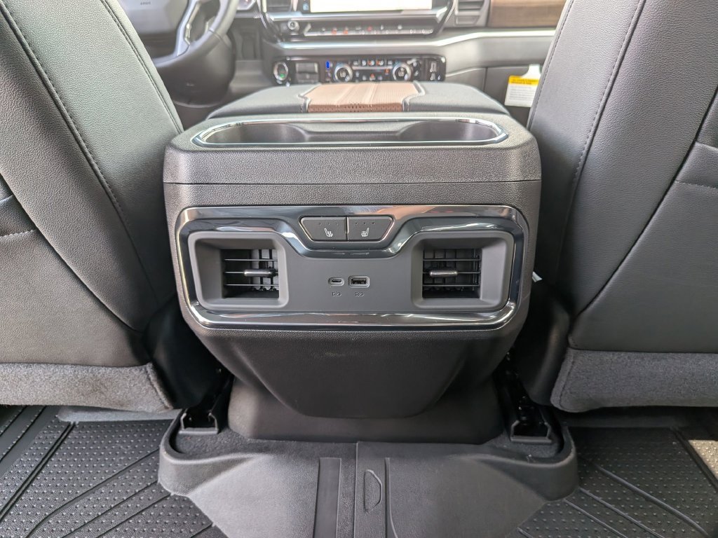 2026 Chevrolet Silverado 1500 High Country - Photo 37