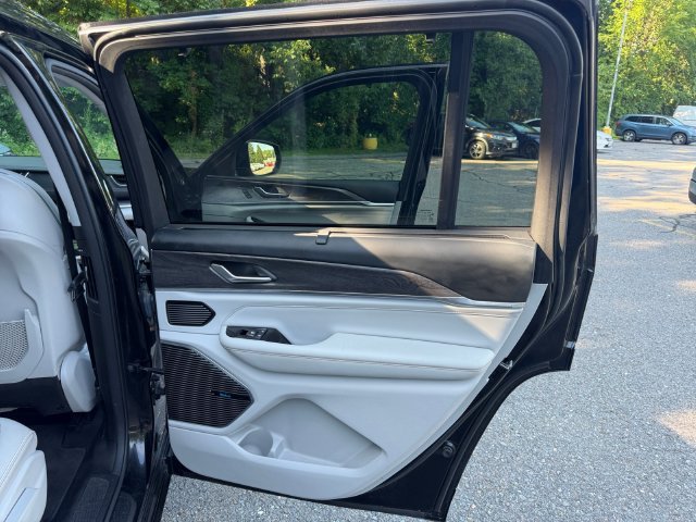 Used 2021 Diamond Black Crystal Pearlcoat Jeep Overland image 36