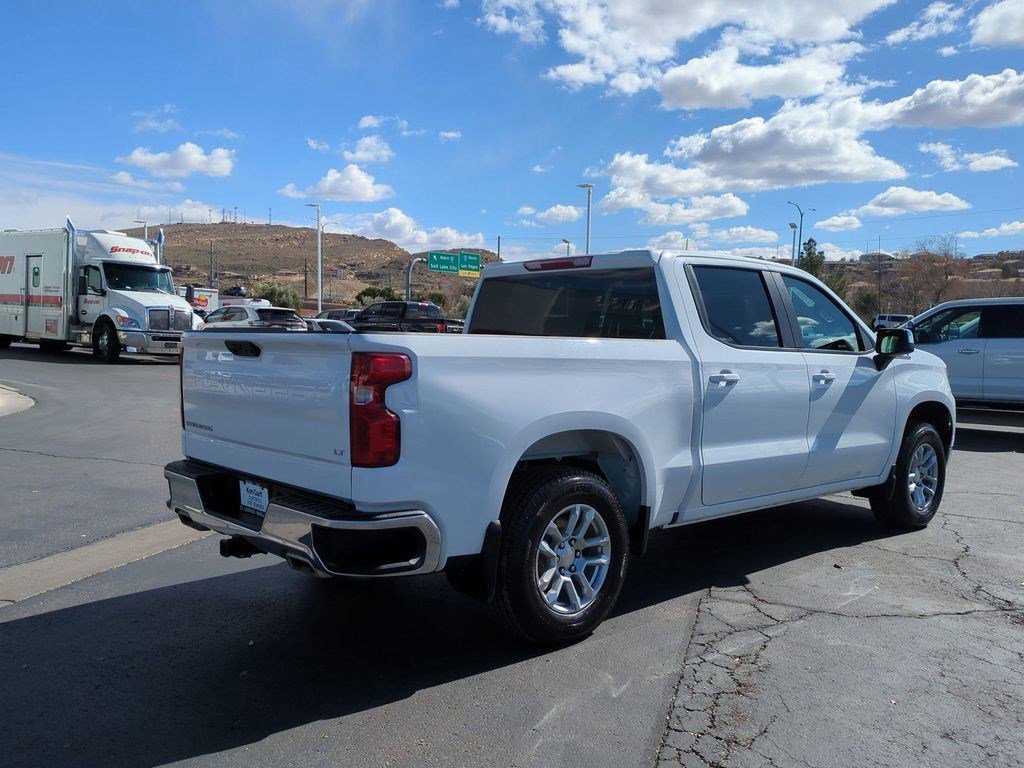 Used 2024 White Chevrolet LT image 3