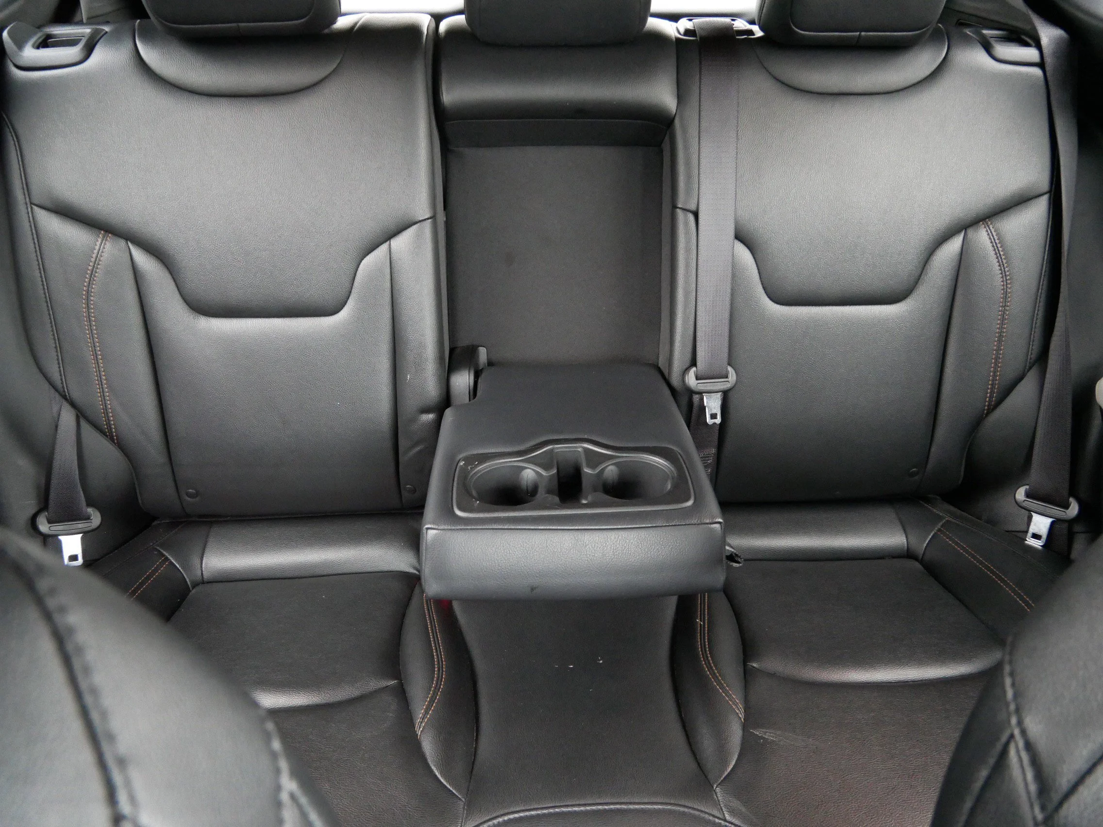 Certified Used 2024 Hydro Blue Pearlcoat Jeep Limited image 13
