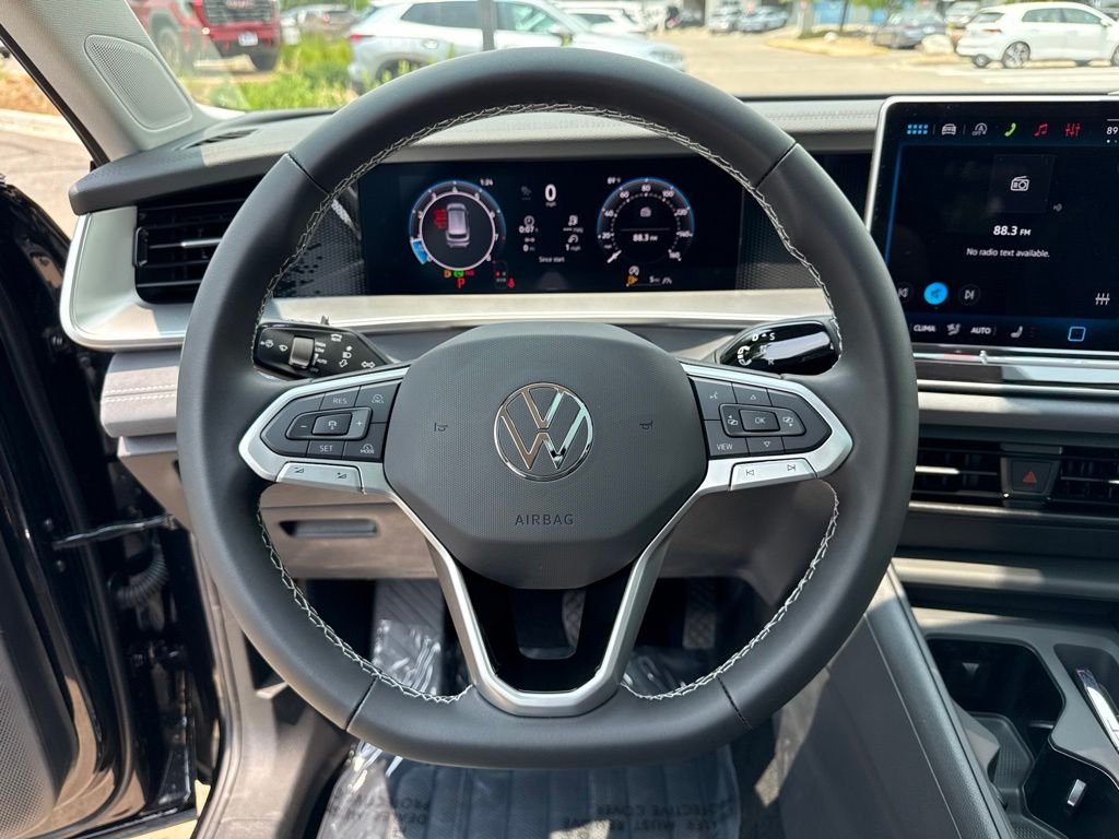 New 2026 Deep Black Pearl Volkswagen 2.0T SE image 14