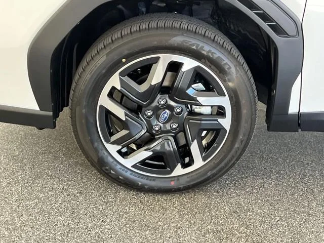 New 2026 CRYSTAL WHITE PEARL Subaru Limited Hybrid image 28