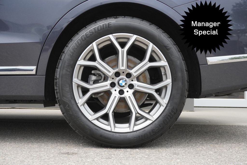 Used 2020 Gray BMW xDrive40i image 36