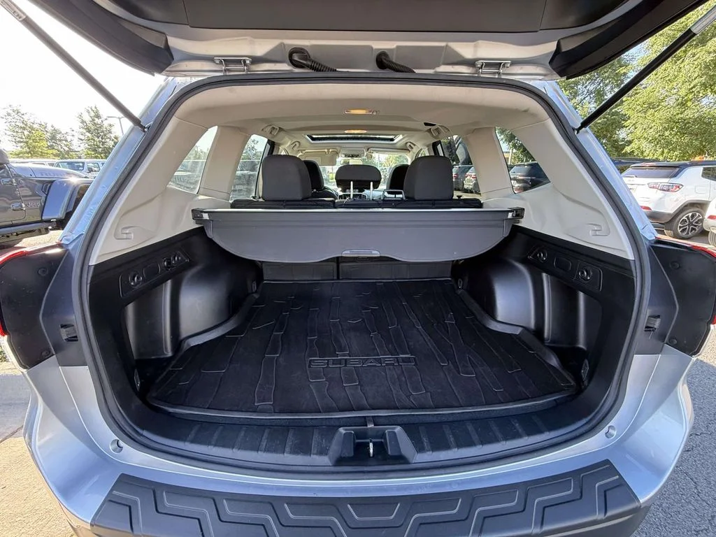 Used 2019 Silver Subaru Premium image 33
