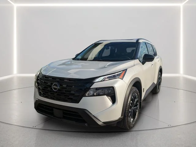 New 2026 Everest White Pearl TriCoat Nissan Dark Armor™ image 2