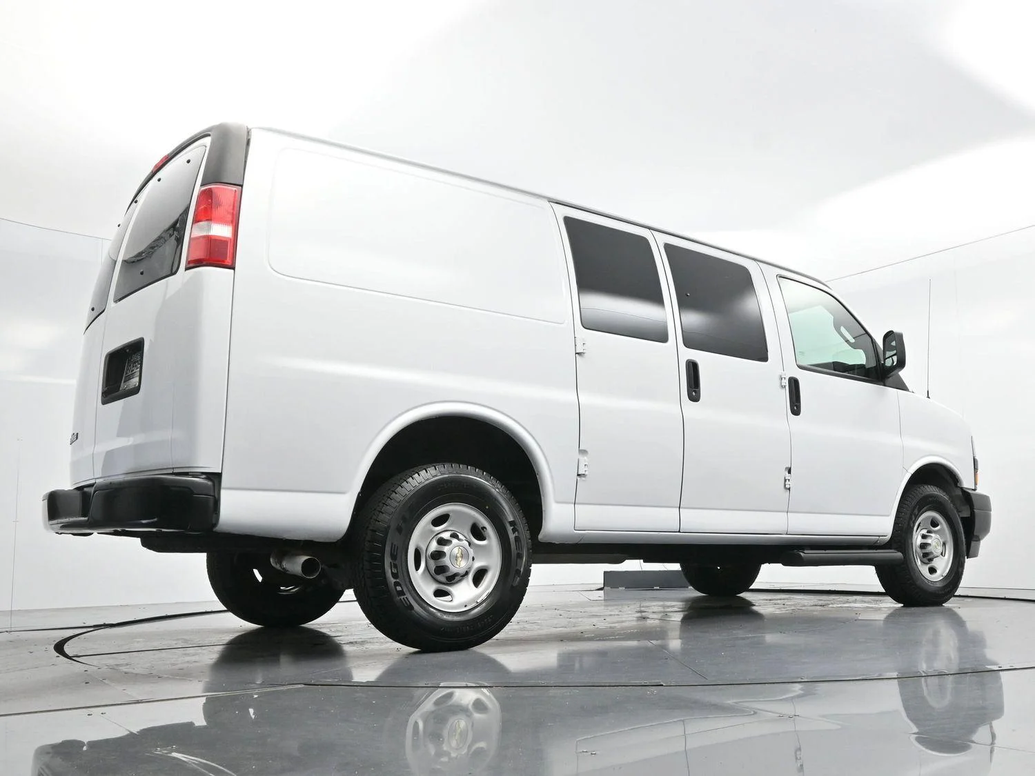 Used 2023 Summit White Chevrolet WT image 47