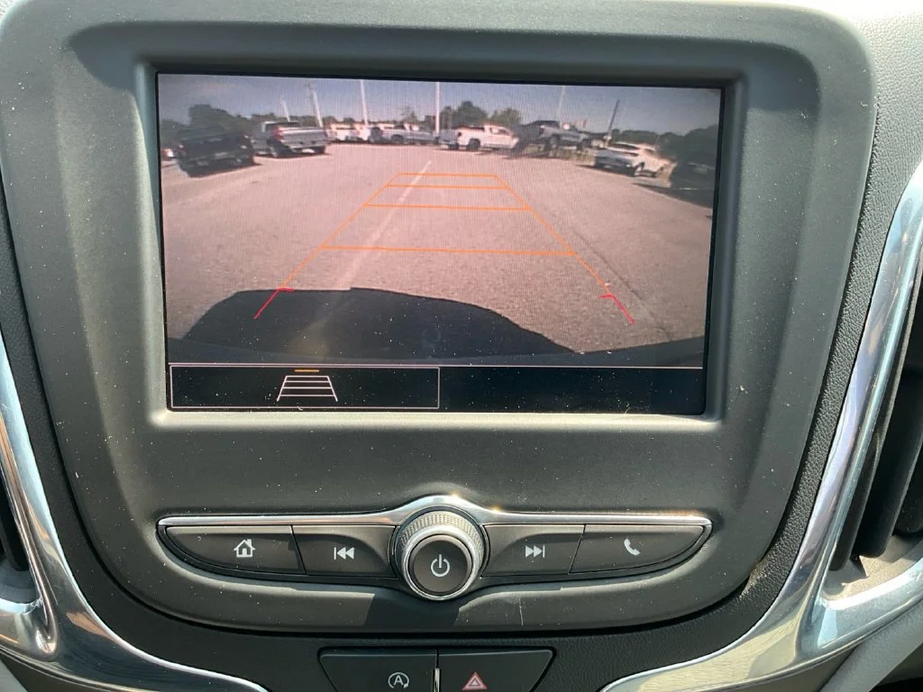 Used 2023 Sterling Gray Metallic Chevrolet LT image 21