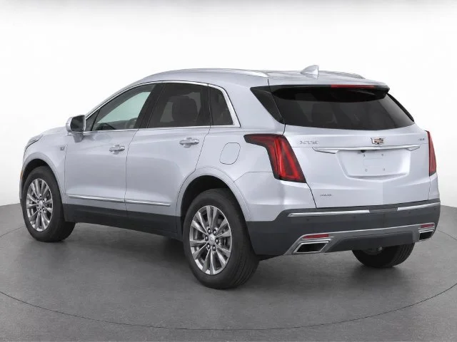 Used 2020 RADIANT SILVER METALLIC Cadillac Premium Luxury AWD image 4