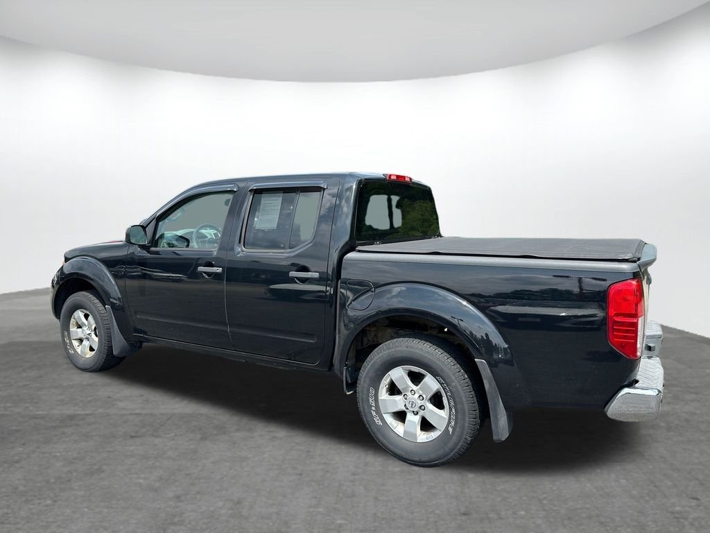 Used 2013 Black Nissan SV image 9