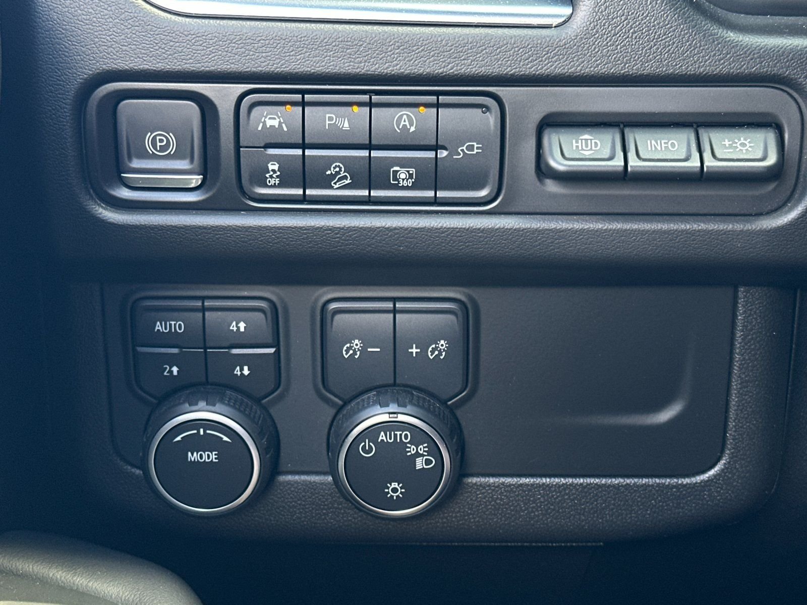 Used 2022 Black Chevrolet High Country image 24