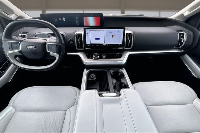Used 2025 Black Ford Platinum image 16