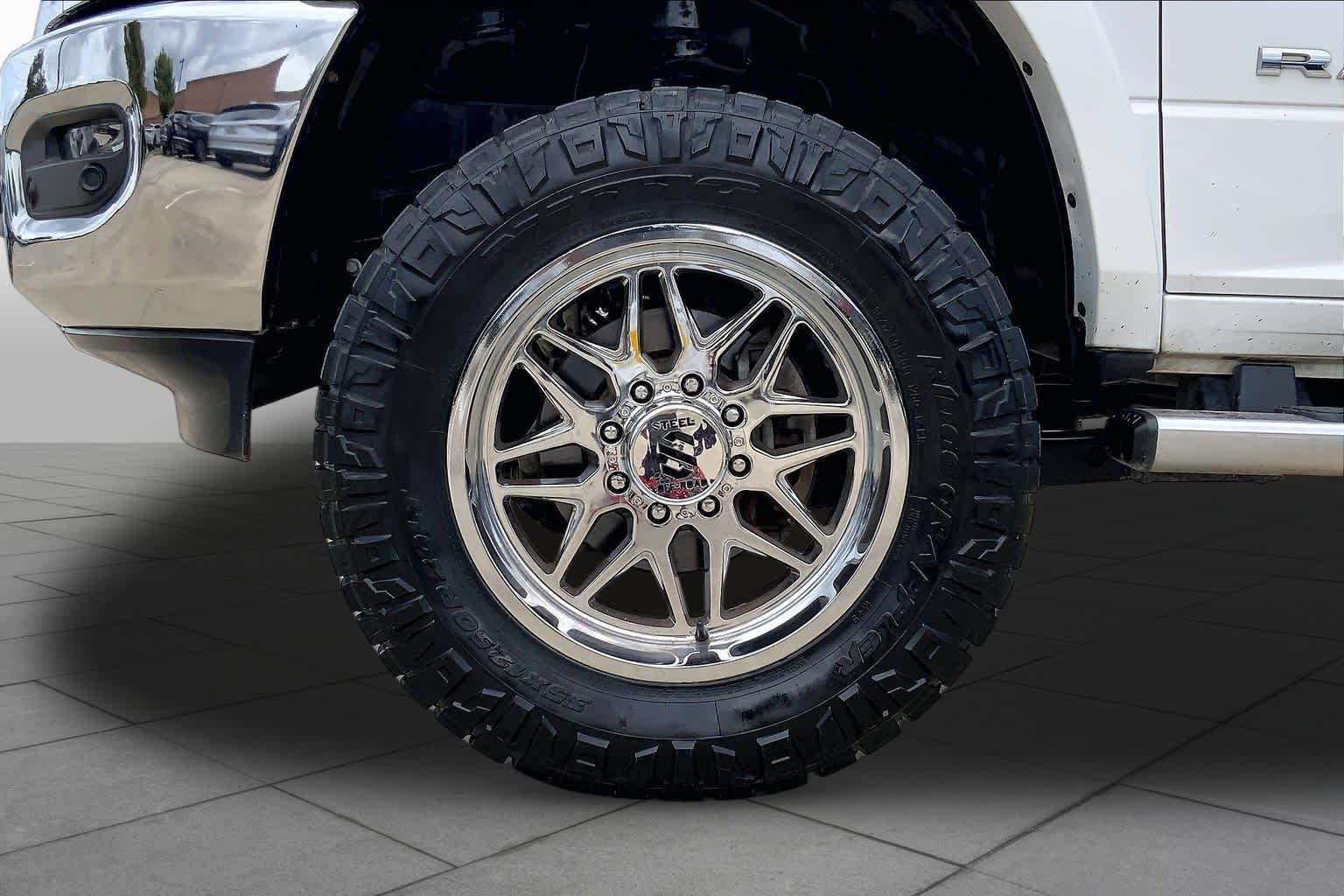 Used 2022 Bright White Clearcoat Ram Laramie image 11