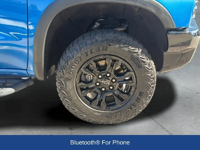 Used 2023 GLACIER BLUE METALLIC Chevrolet ZR2 image 29