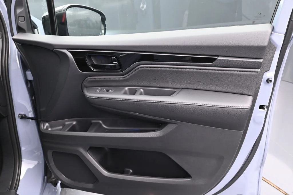 New 2026 Sonic Gray Pearl Honda Elite image 10