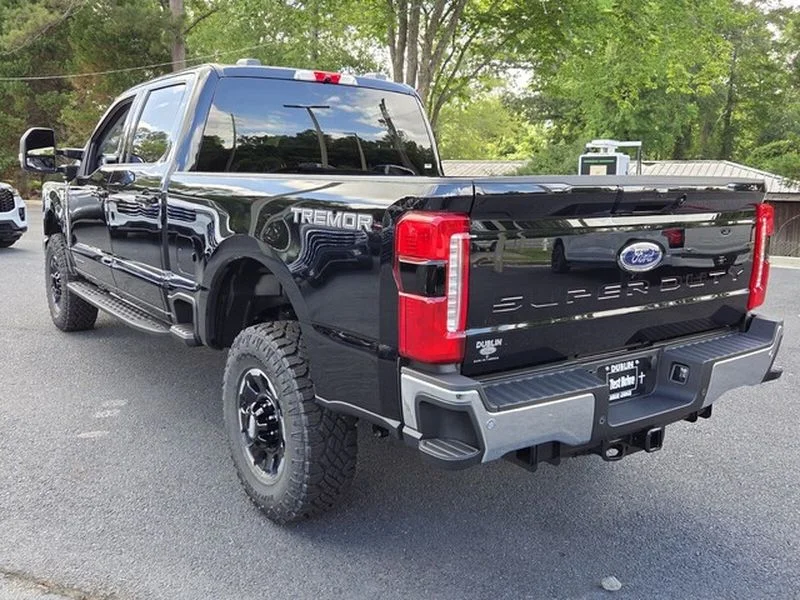New 2026 Agate Black Metallic Ford F-250® XLT image 12