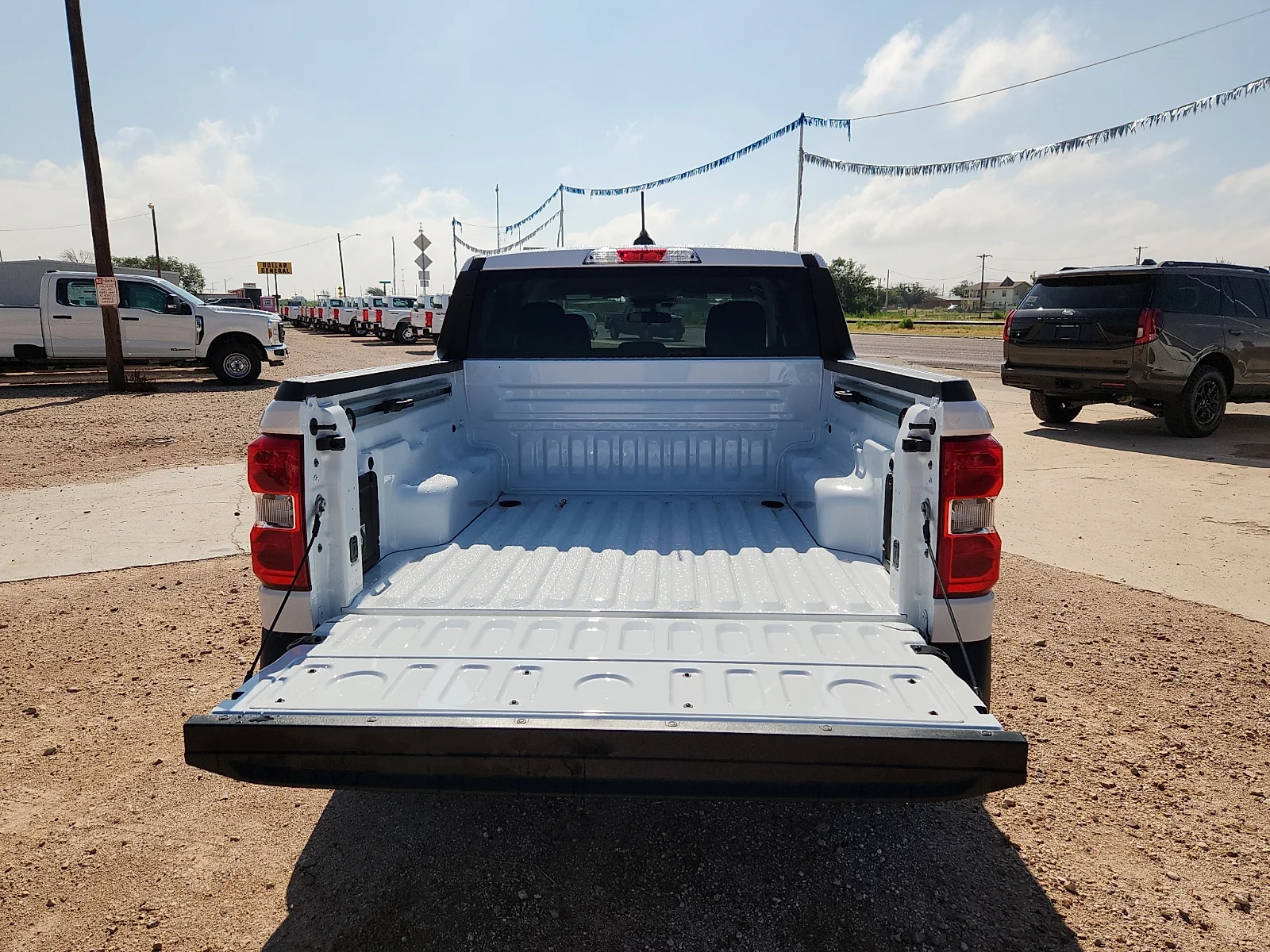 New 2026 Oxford White Ford XL image 11