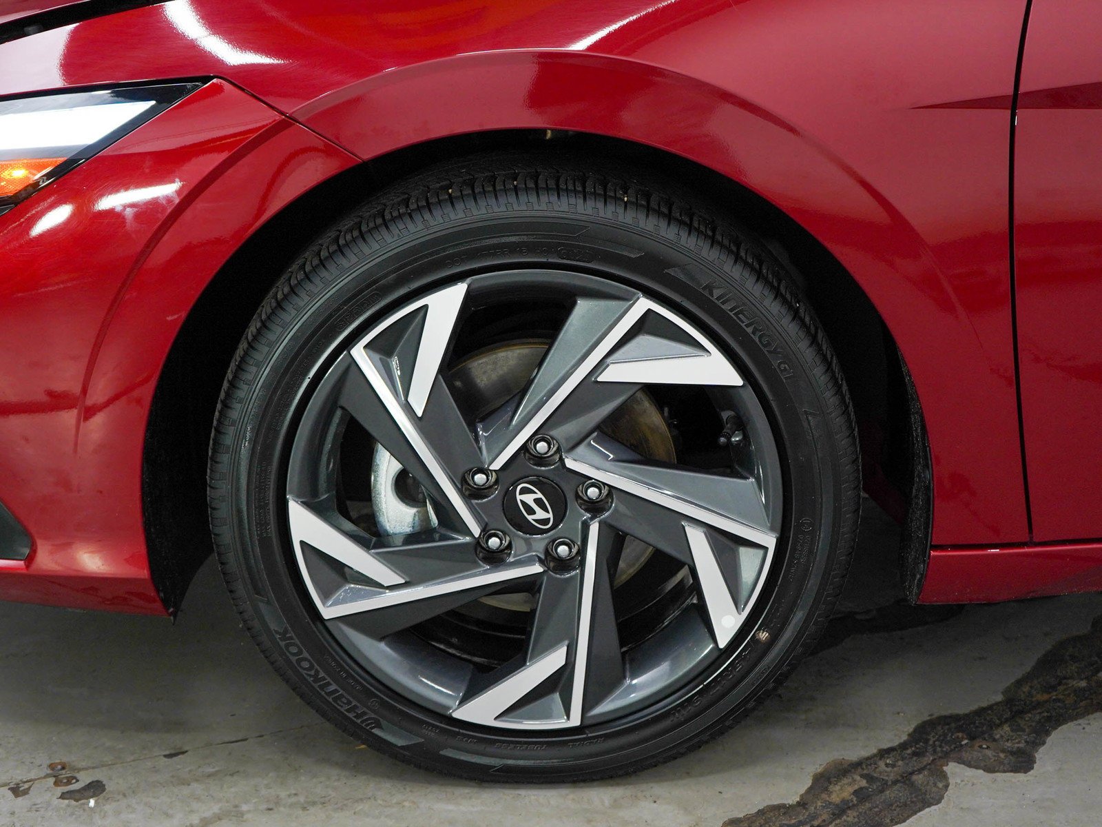 Used 2025 Ultimate Red Hyundai SEL Convenience IVT image 55