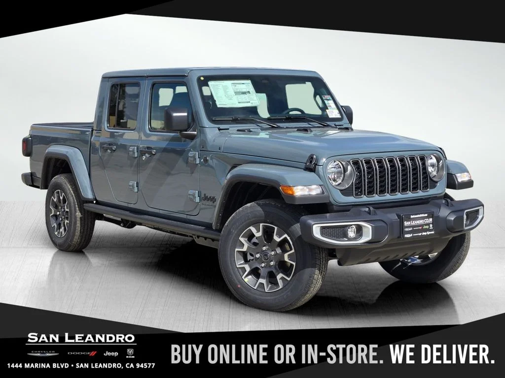 2026 Jeep Gladiator Sahara Auto's photo