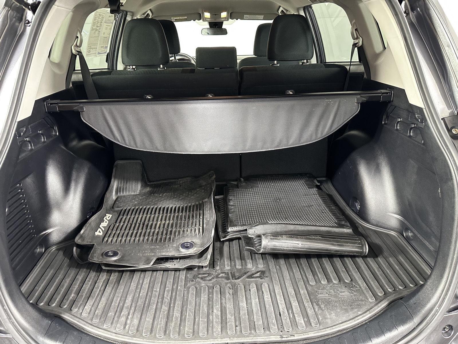 Used 2018 Magnetic Gray Metallic Toyota LE image 17