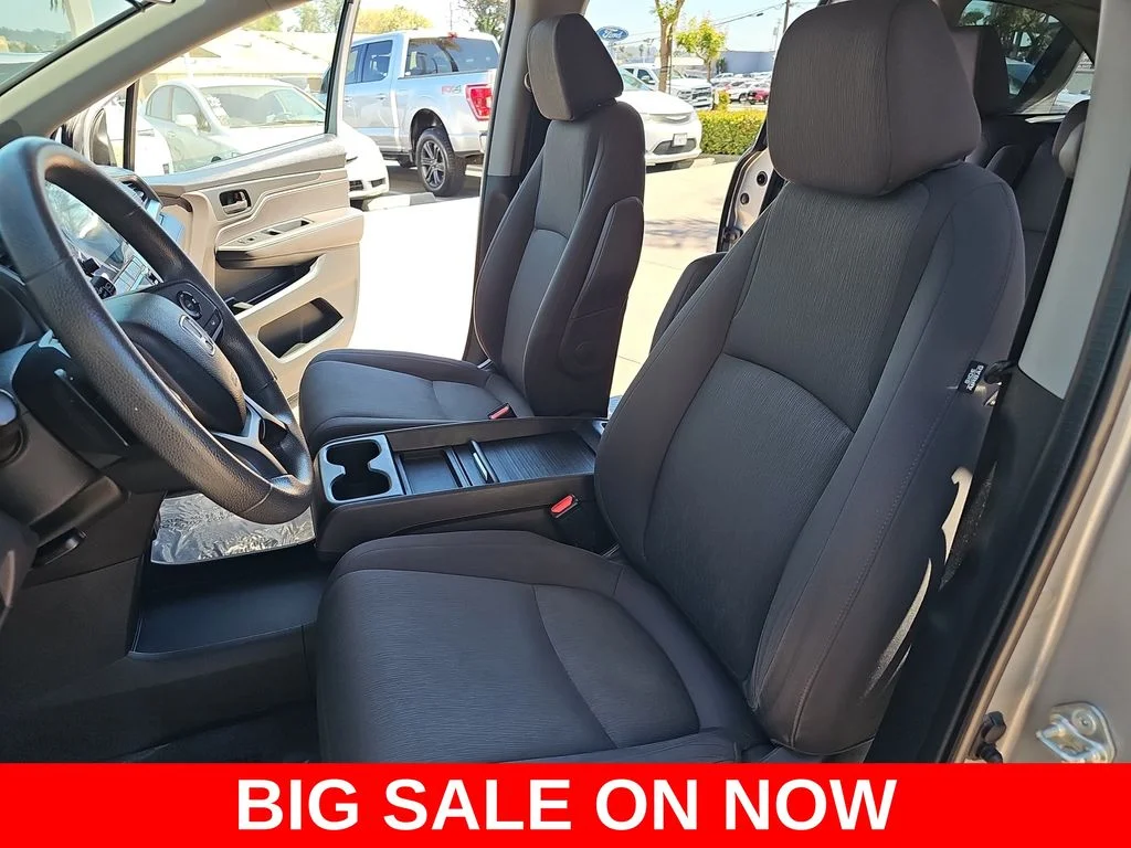 Used 2019 Blue Honda EX image 15