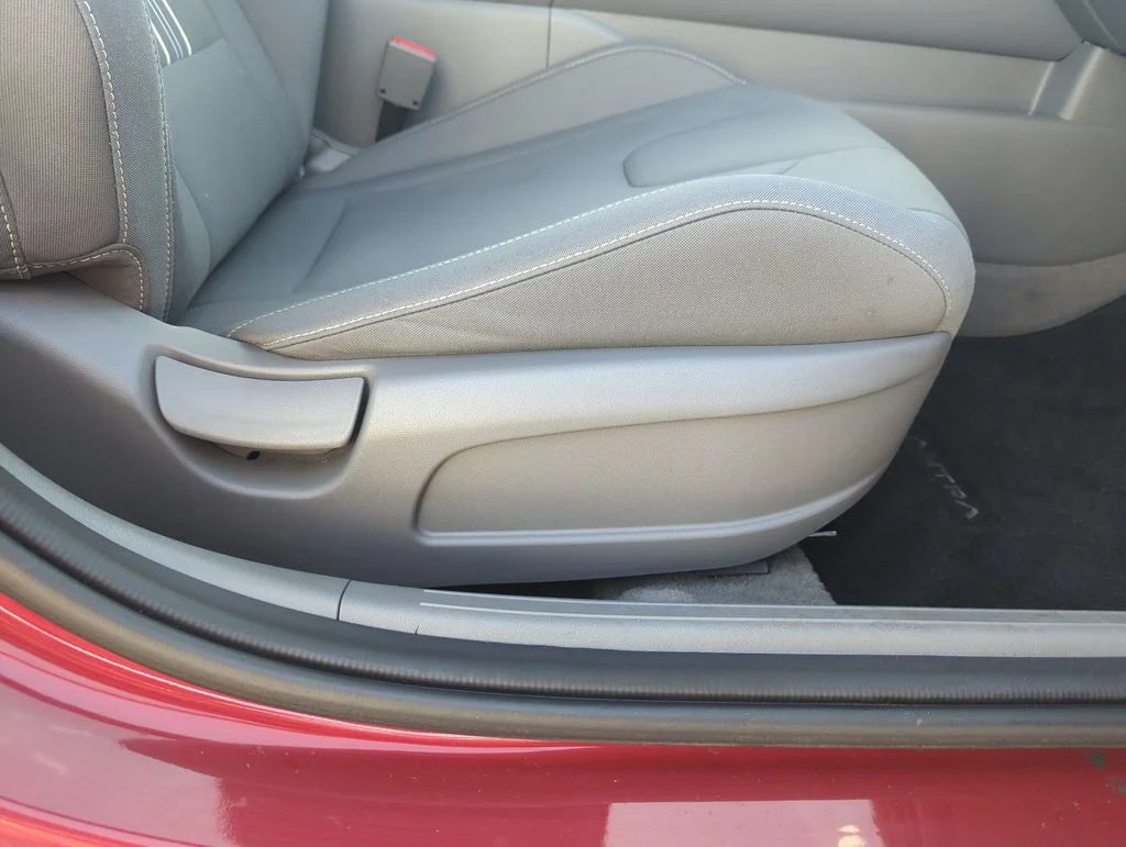 Used 2023 Red Hyundai SEL image 36