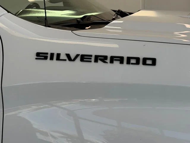 Used 2021 White Chevrolet RST image 10