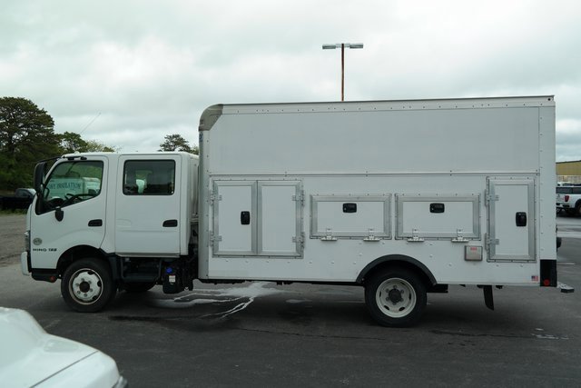Used 2018  Hino  image 5