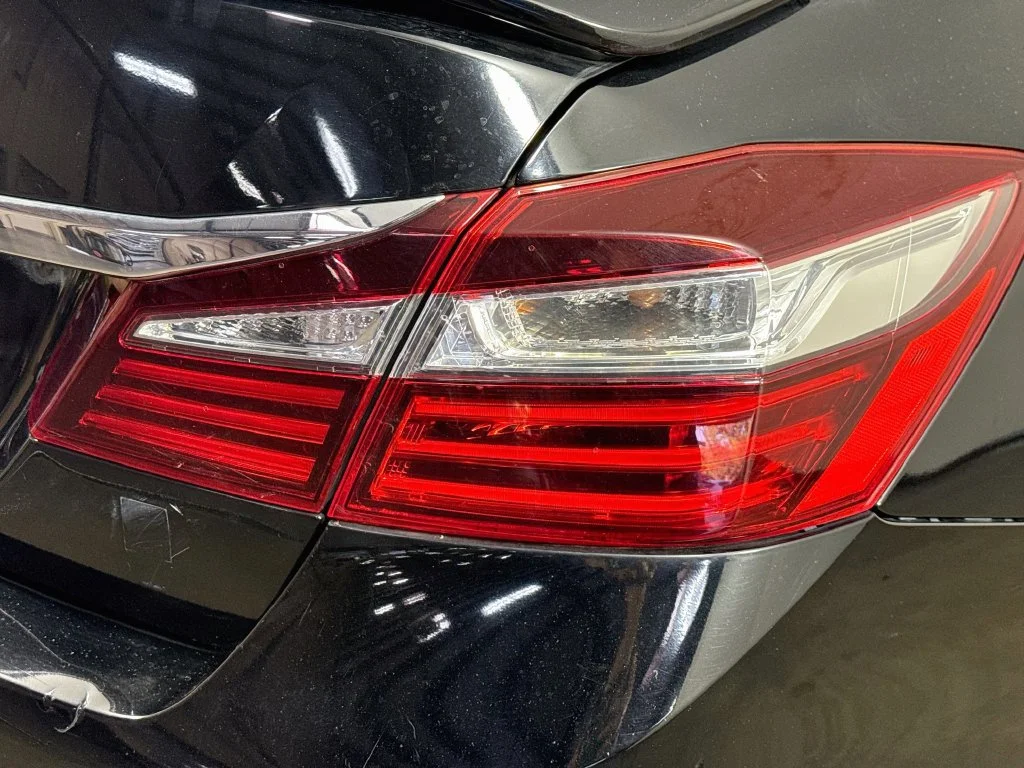 Used 2016 Black Honda EX-L image 33