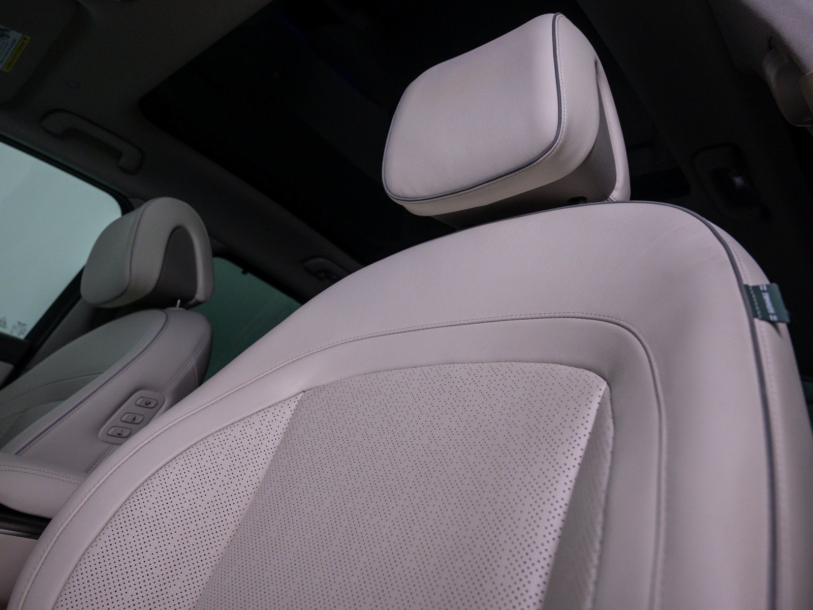 Certified Used 2023 Alta White Genesis Advanced image 20