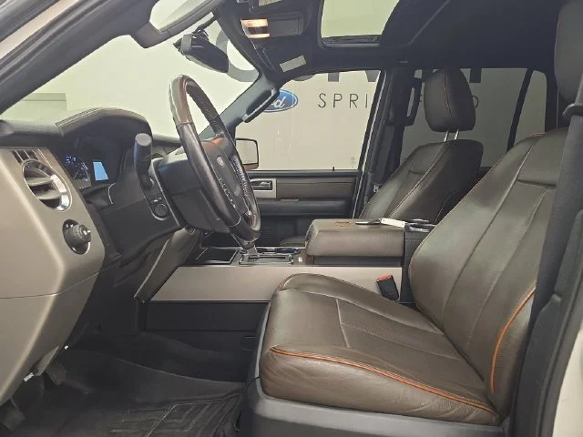 Used 2016 White Platinum Clearcoat Metallic Ford King Ranch image 24
