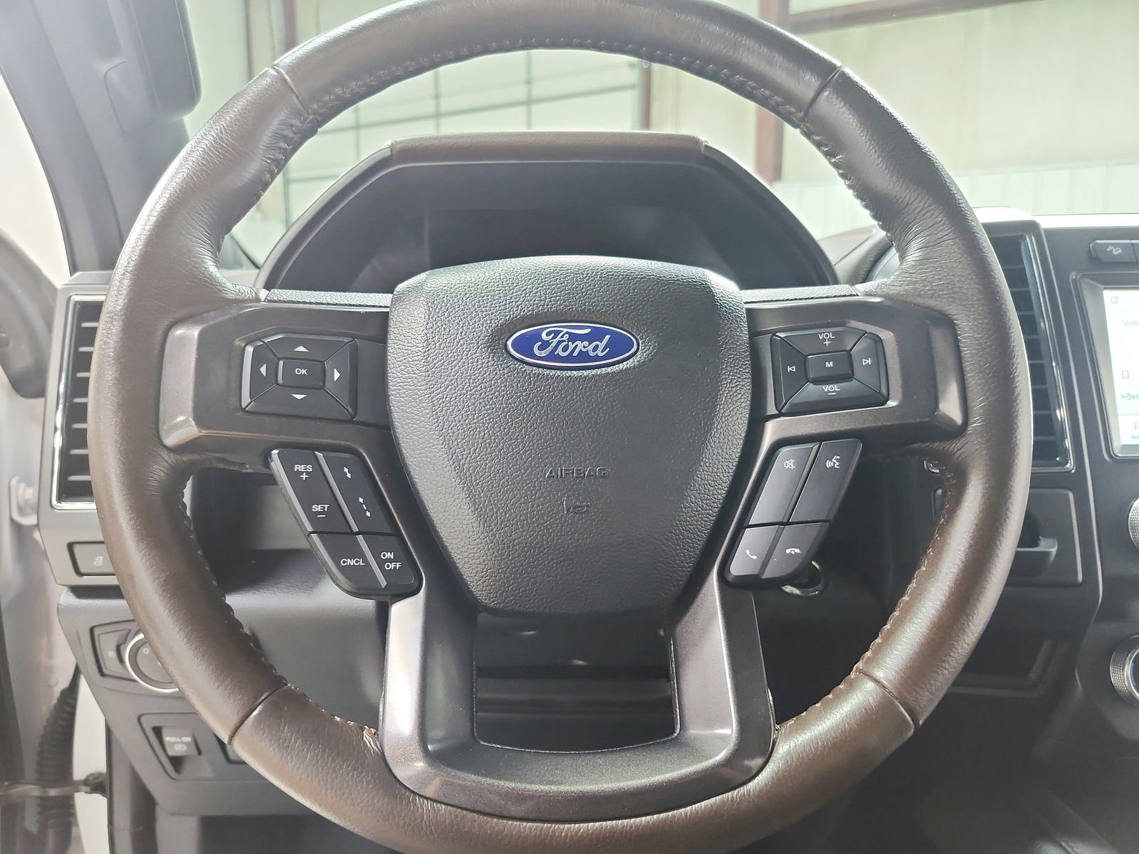Used 2021 Oxford White Ford King Ranch image 25