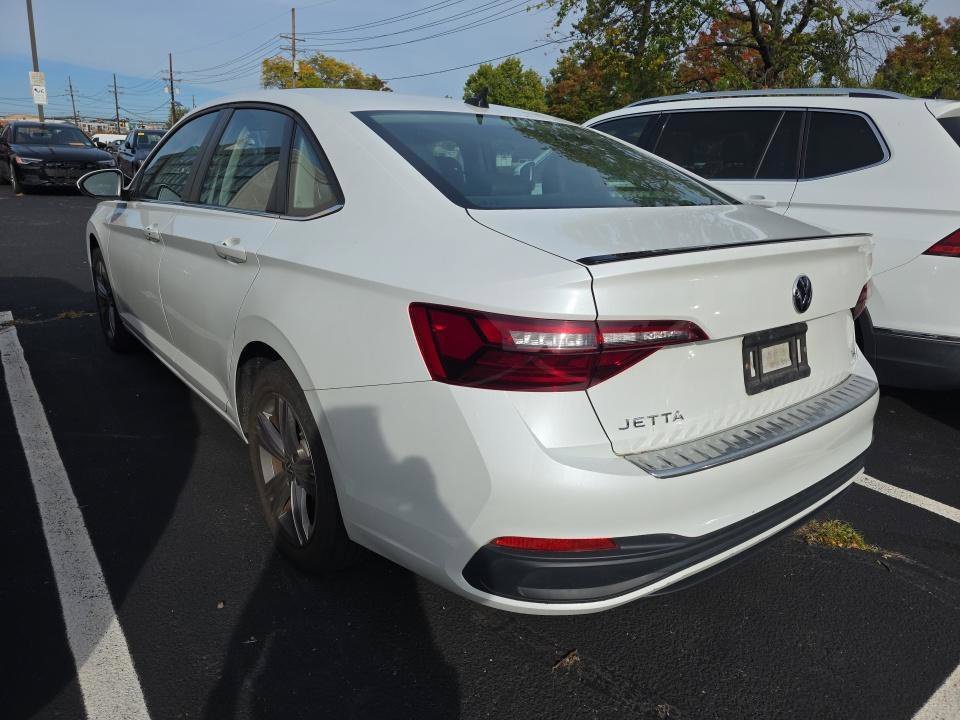 Used 2023 White Volkswagen 1.5T SE image 6