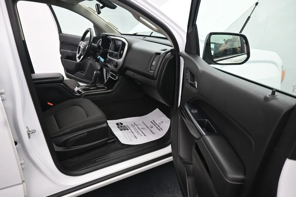 Used 2020 White GMC SLE1 image 22