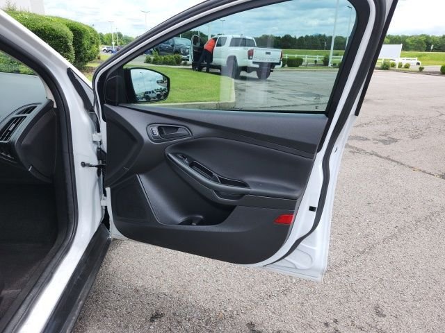 Used 2018 Oxford White Ford S image 39