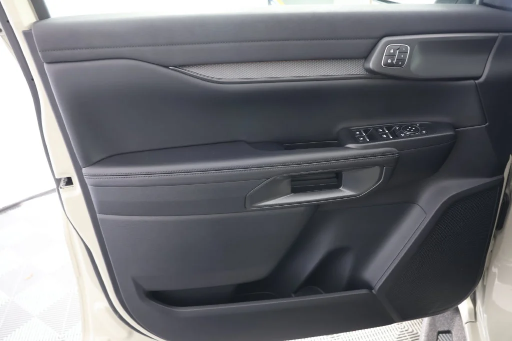 Used 2025 Desert Sand Ford Raptor image 24