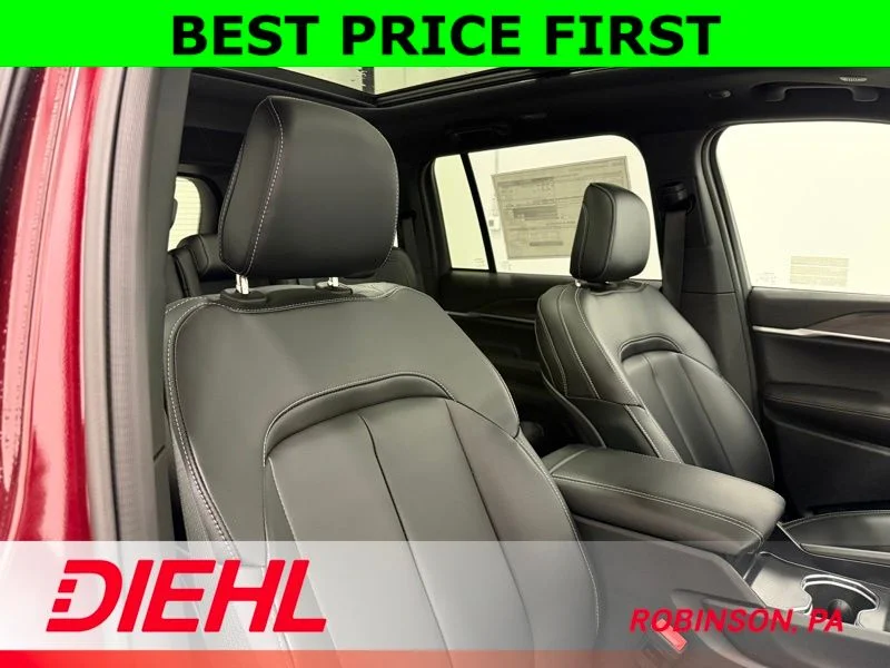 New 2026 Velvet Red Pearl-Coat Exterior Paint Jeep Limited image 14
