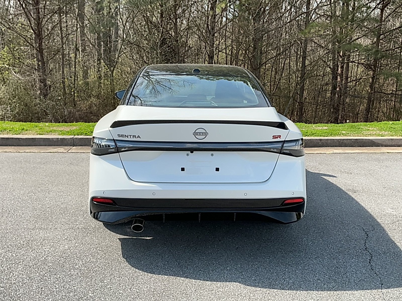 New 2026 Aspen White Tricoat/Super Black Nissan SR image 16