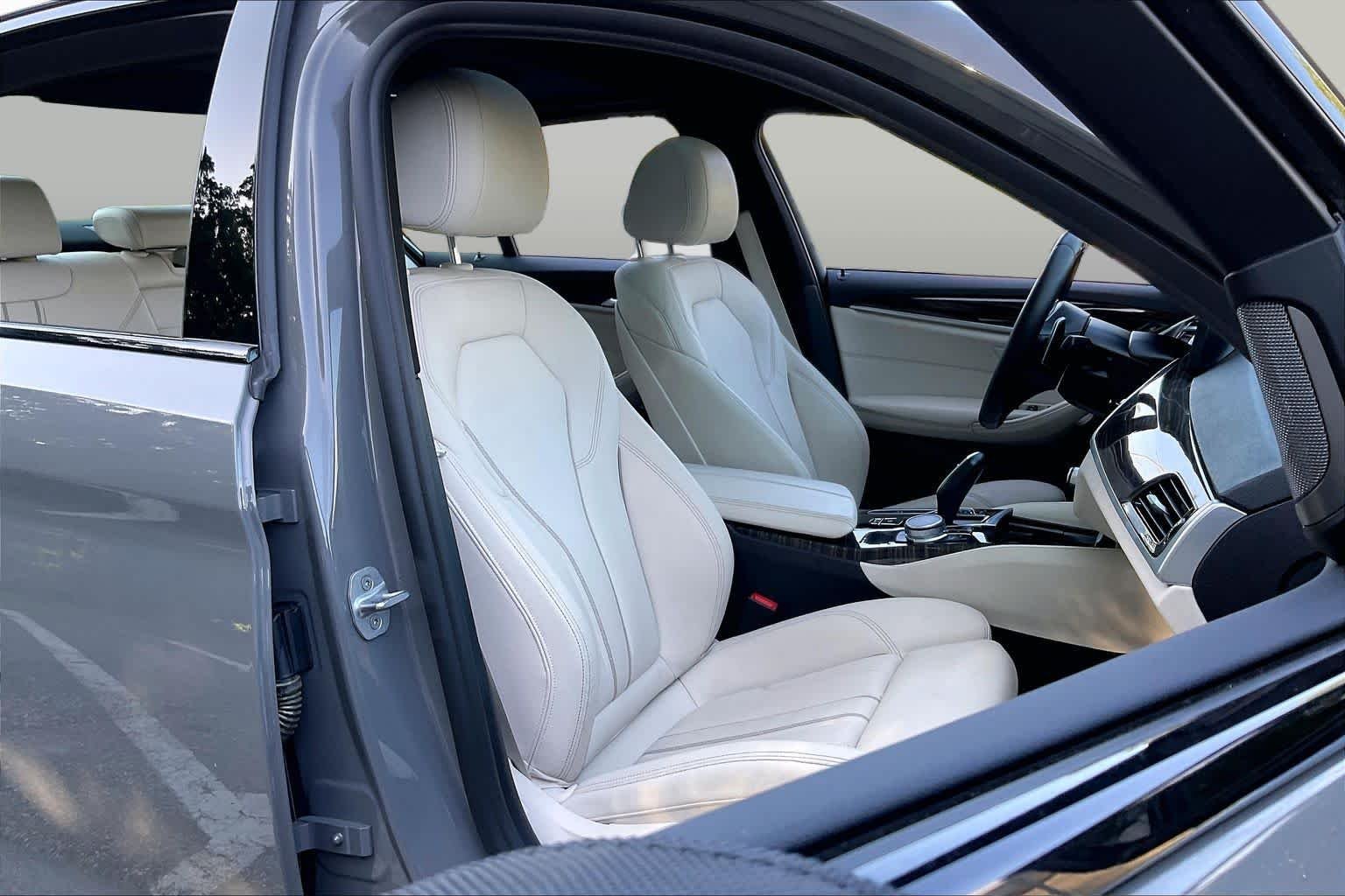 Used 2021 Bernina Grey Amber Effect Metallic BMW 530i xDrive image 8