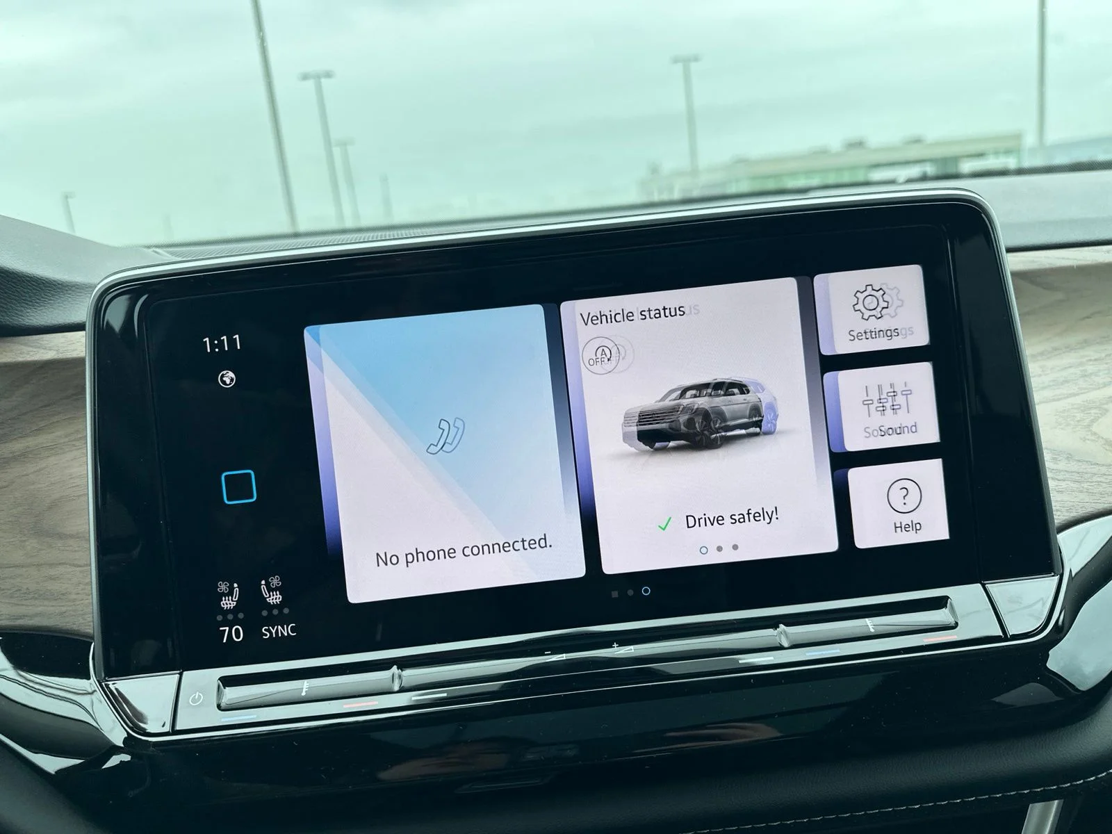 New 2026 Black Volkswagen 2.0T SE w/Technology image 53