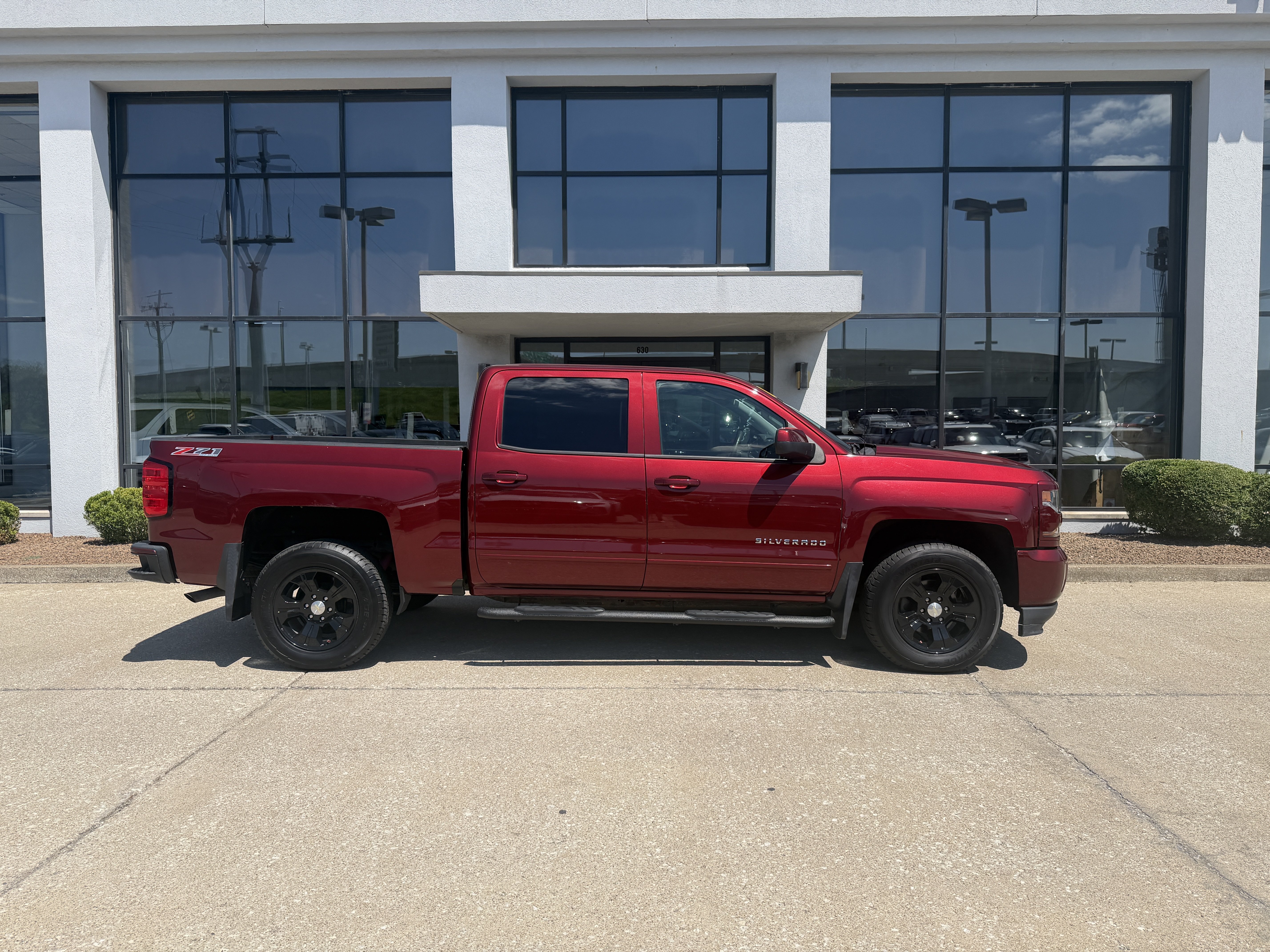 Used 2017 Siren Red Tintcoat Chevrolet LT image 3