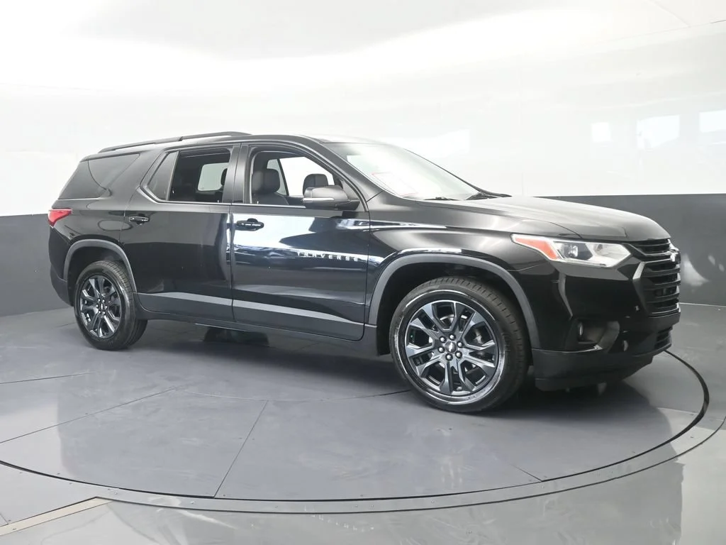 Used 2021 Mosaic Black Metallic Chevrolet RS image 7