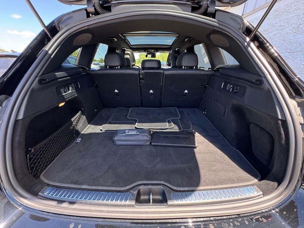 Used 2026 Black Mercedes-Benz GLC 300 image 28