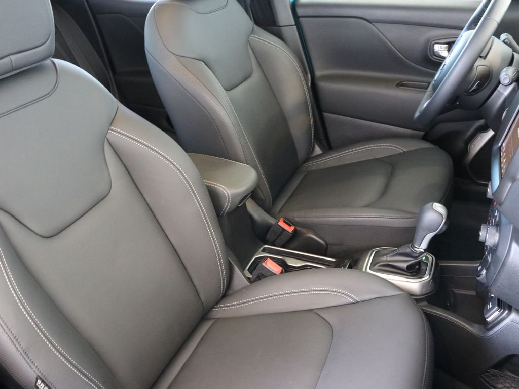 Used 2022 Teal Jeep Limited image 40