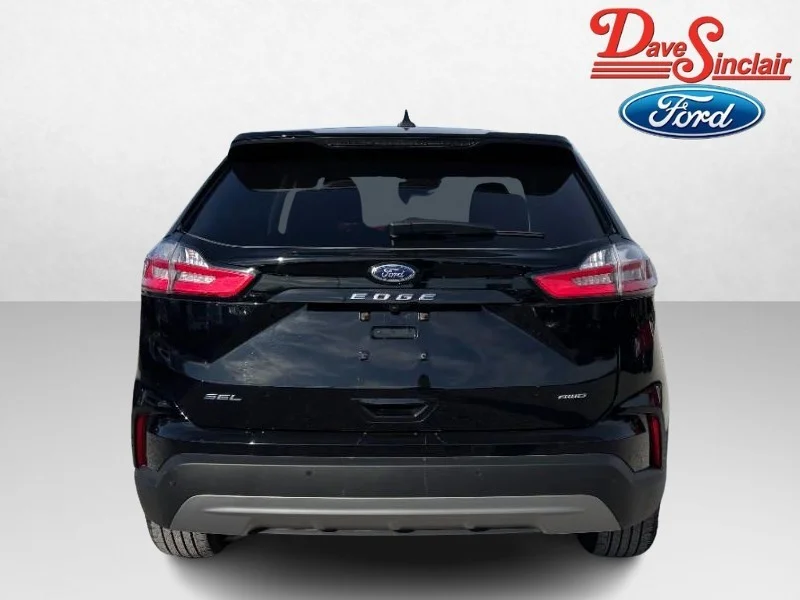 Used 2024 Black Ford SEL image 8